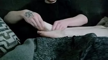 play Filmabend mit kleiner Schwester wird geröntgt (Teil 1/2)
