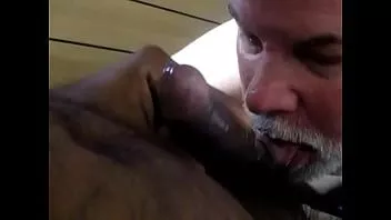 Odtwórz Niesamowity, bardzo jadalny kogut tatusia z Nowego Jorku.