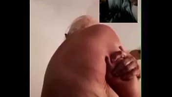 Abspielen Ninecutnthik und Tante kommen aus der Kneipe nach Hause und ziehen sich geil aus und wollen mit mir im Videocall spielen