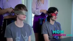 Играть Мачехи и сыновья: табу-семейная четверка ради схемы беременности