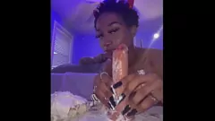 Afspelen Verjaardag verrassing! - Hot Redhead Rides Dildo en wordt Creampied