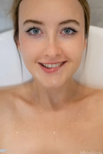 قناة Ann Joy