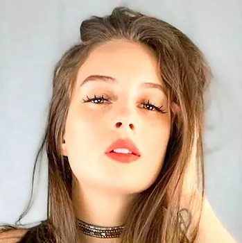 قناة Maddy May