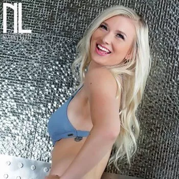Pornostar Emily Right