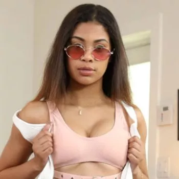 色情明星 Jeni Angel