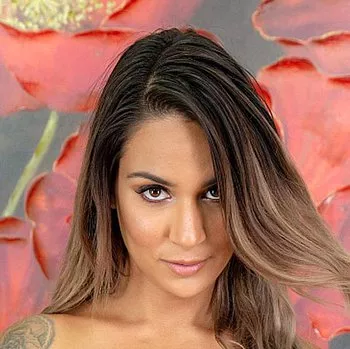 अभिनेता Alexis Zara