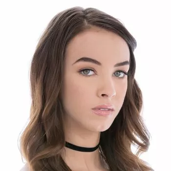 قناة Charity Crawford
